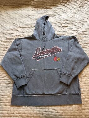 NWOT Louisville Cardinals Vintage Style Gray Hoodie Size Large